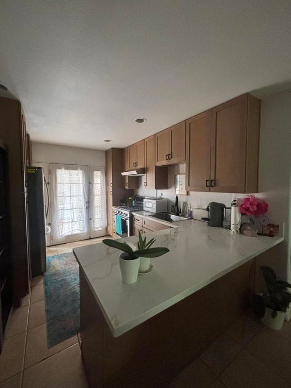 73202 Guadalupe Avenue B, Palm Desert, CA 92260
