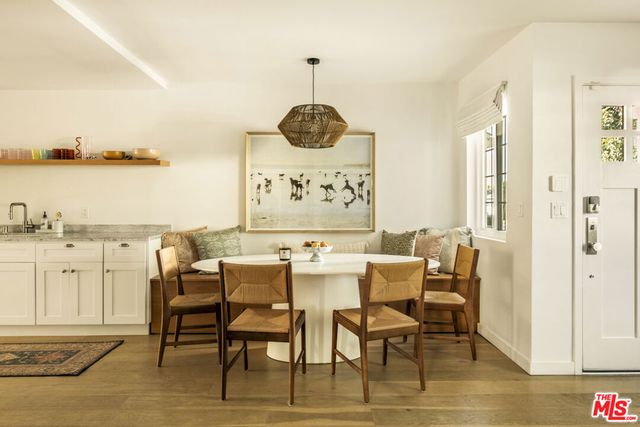 5444 W 77th Street, Los Angeles, CA 90045