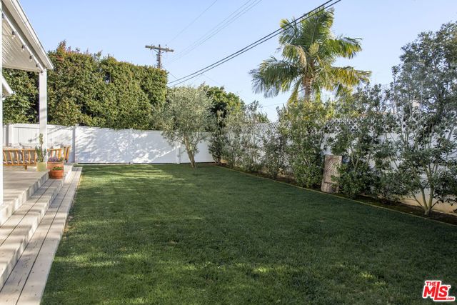 5444 W 77th Street, Los Angeles, CA 90045