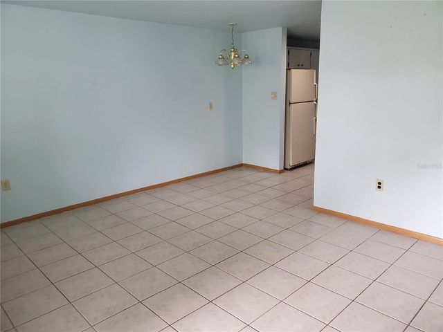 2021 PENNSYLVANIA AVENUE 5, Englewood, FL 34224