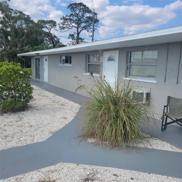 2021 PENNSYLVANIA AVENUE 5, Englewood, FL 34224