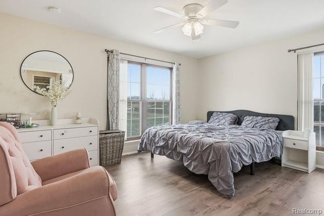 2679 Roundtree Drive, Troy, MI 48083