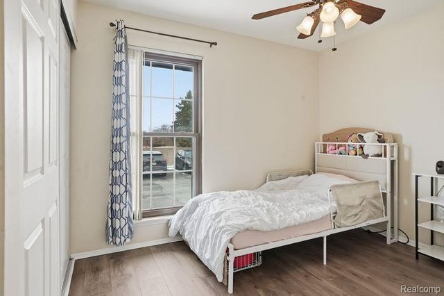 2679 Roundtree Drive, Troy, MI 48083