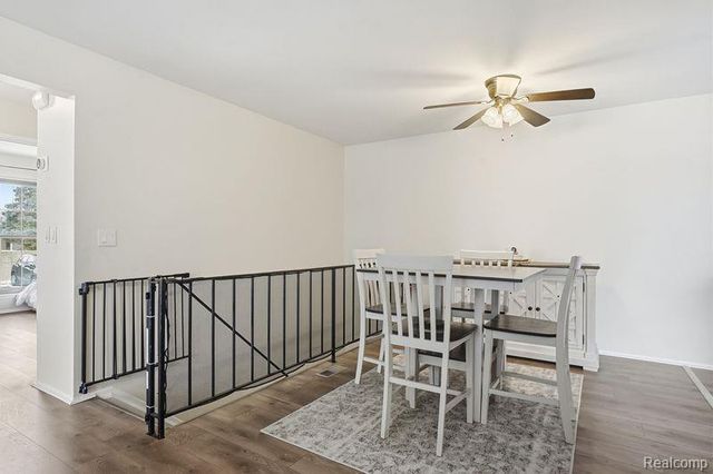 2679 Roundtree Drive, Troy, MI 48083