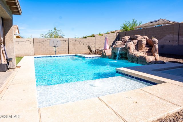 1925 W Burgess Lane, Phoenix, AZ 85041