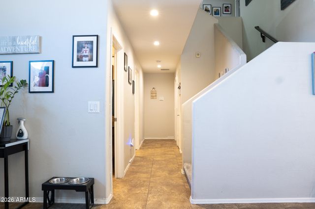 1925 W Burgess Lane, Phoenix, AZ 85041