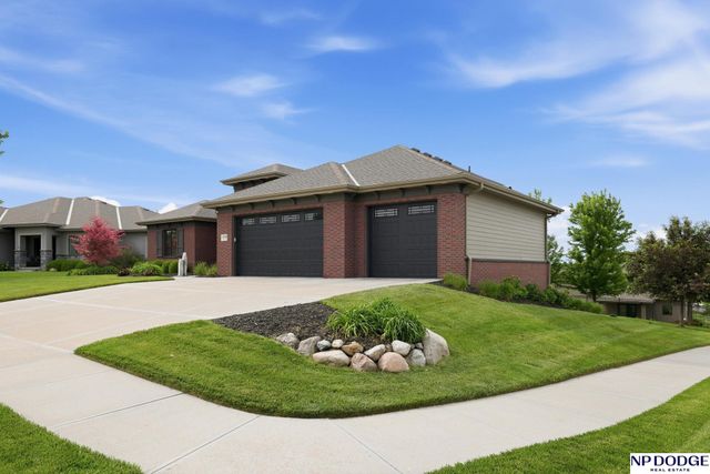 12504 Pintail Circle, Papillion, NE 68046