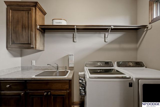 12504 Pintail Circle, Papillion, NE 68046