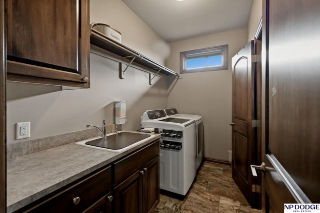 12504 Pintail Circle, Papillion, NE 68046