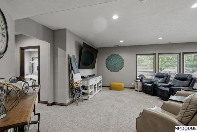 12504 Pintail Circle, Papillion, NE 68046