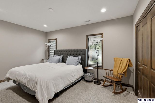 12504 Pintail Circle, Papillion, NE 68046