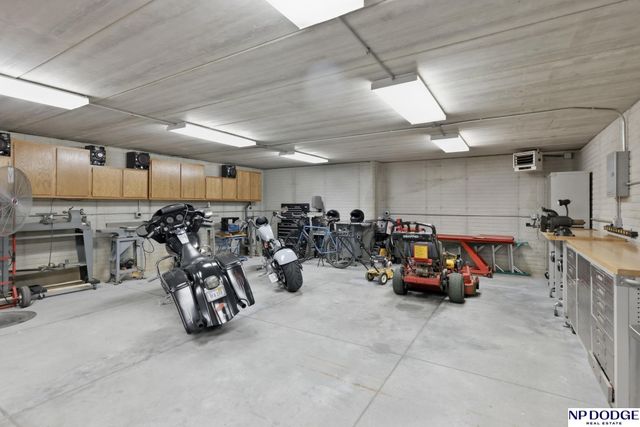 12504 Pintail Circle, Papillion, NE 68046
