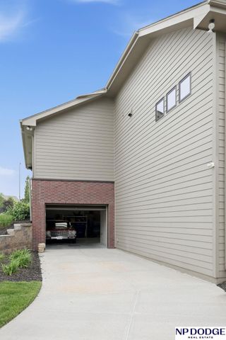 12504 Pintail Circle, Papillion, NE 68046