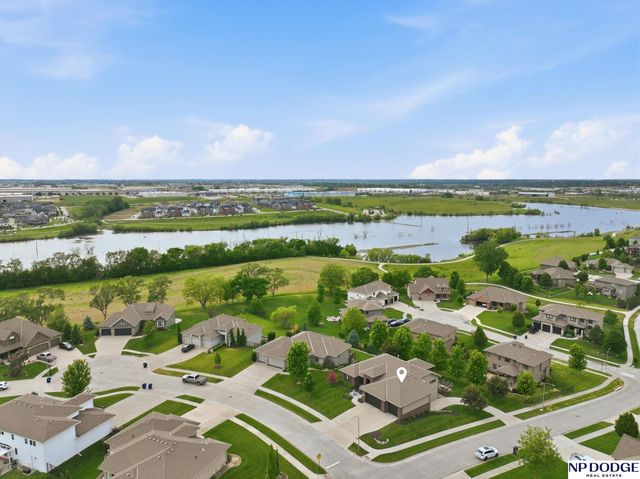 12504 Pintail Circle, Papillion, NE 68046