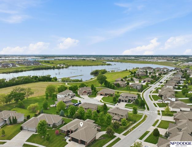 12504 Pintail Circle, Papillion, NE 68046