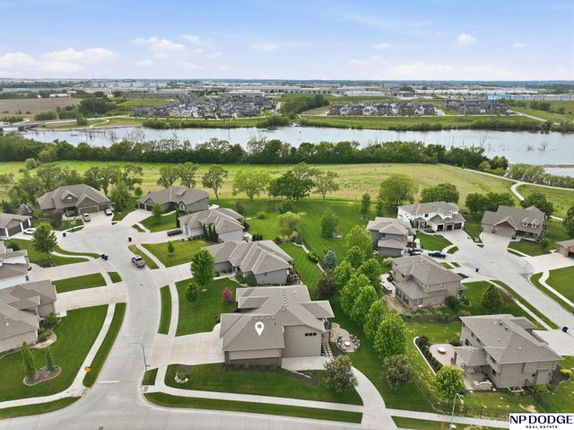 12504 Pintail Circle, Papillion, NE 68046