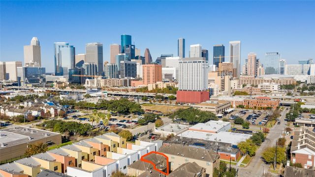 2304 Jackson Street, Houston, TX 77004