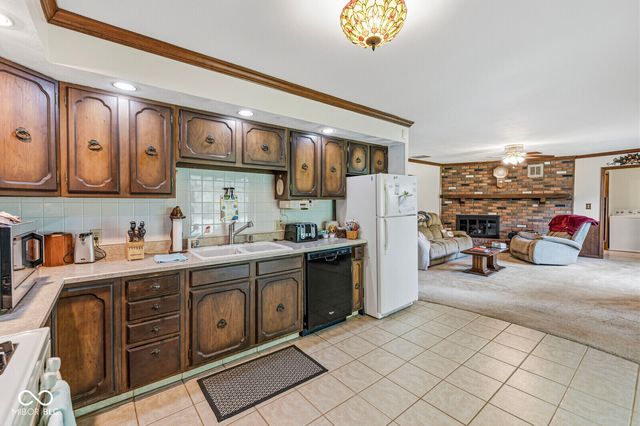 1385 John Bart Road, Lebanon, IN 46052