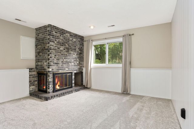 8616 Windward Circle, Eden Prairie, MN 55344