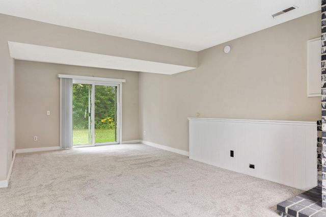 8616 Windward Circle, Eden Prairie, MN 55344