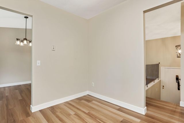 8616 Windward Circle, Eden Prairie, MN 55344