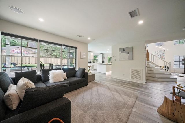 31 Purple Martin Place, The Woodlands, TX 77381