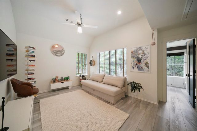 31 Purple Martin Place, The Woodlands, TX 77381
