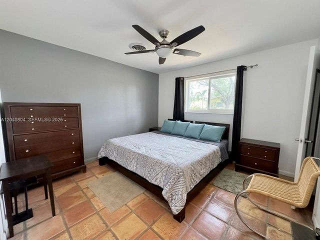 3800 W Park Rd, Hollywood, FL 33021