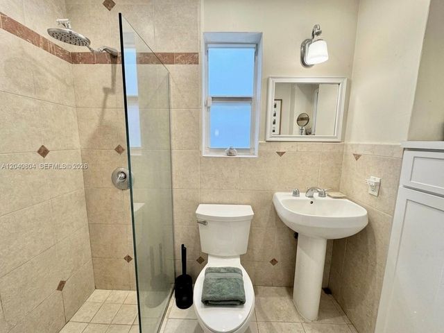 3800 W Park Rd, Hollywood, FL 33021