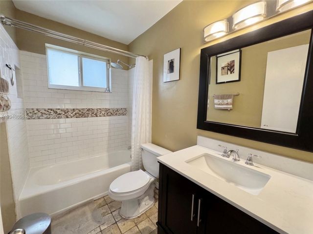 3800 W Park Rd, Hollywood, FL 33021