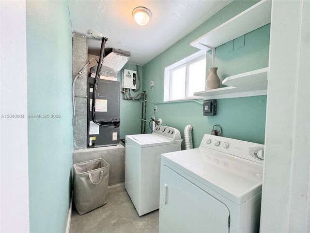 3800 W Park Rd, Hollywood, FL 33021
