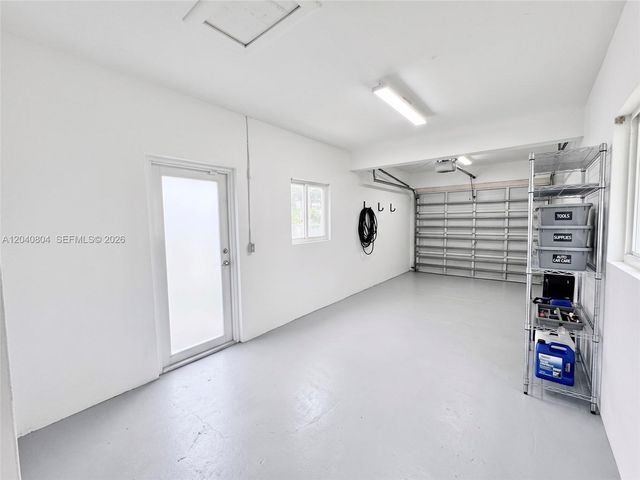 3800 W Park Rd, Hollywood, FL 33021