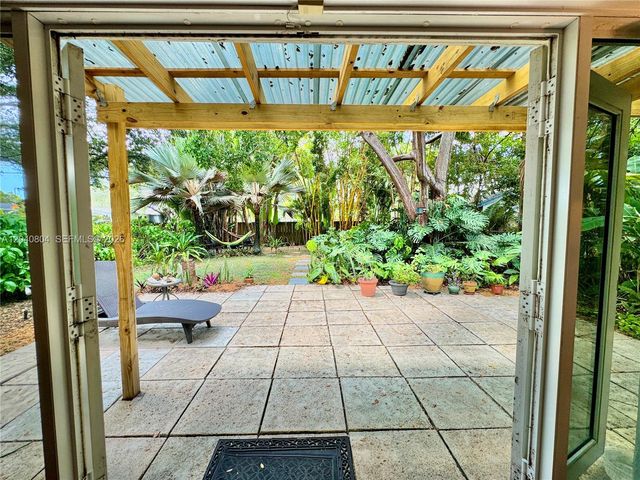 3800 W Park Rd, Hollywood, FL 33021