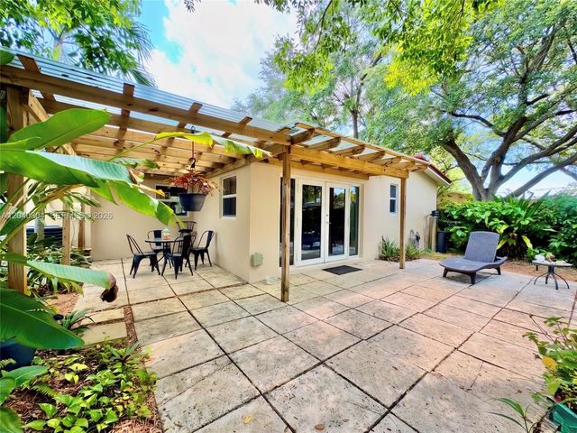 3800 W Park Rd, Hollywood, FL 33021