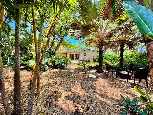 3800 W Park Rd, Hollywood, FL 33021