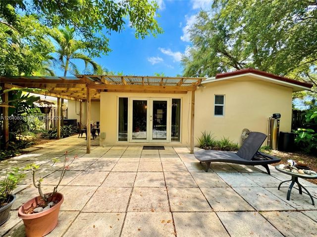 3800 W Park Rd, Hollywood, FL 33021