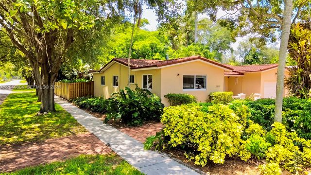 3800 W Park Rd, Hollywood, FL 33021