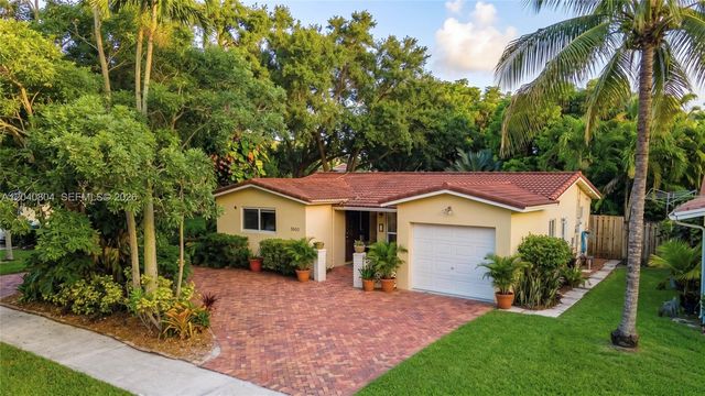 3800 W Park Rd, Hollywood, FL 33021