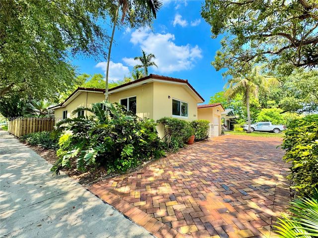 3800 W Park Rd, Hollywood, FL 33021
