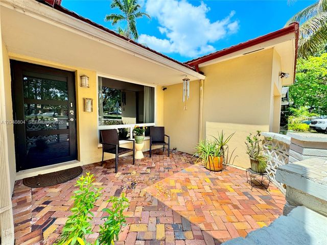 3800 W Park Rd, Hollywood, FL 33021