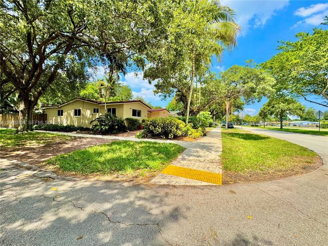 3800 W Park Rd, Hollywood, FL 33021