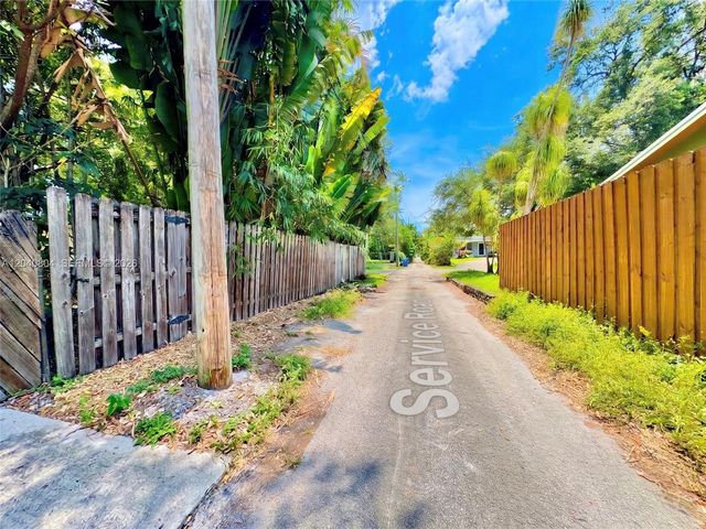 3800 W Park Rd, Hollywood, FL 33021