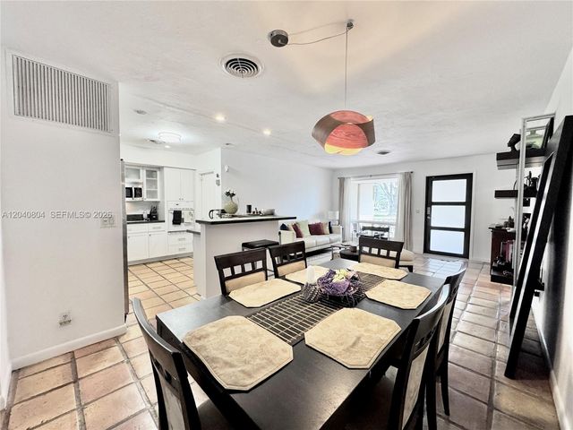 3800 W Park Rd, Hollywood, FL 33021