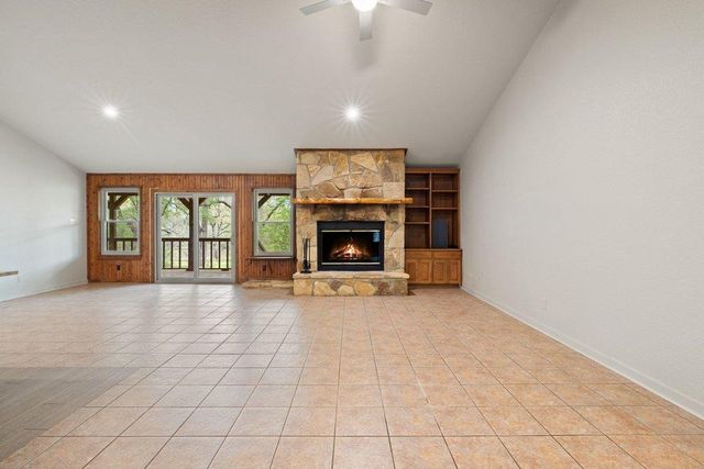 136 Philly CT, Fischer, TX 78623