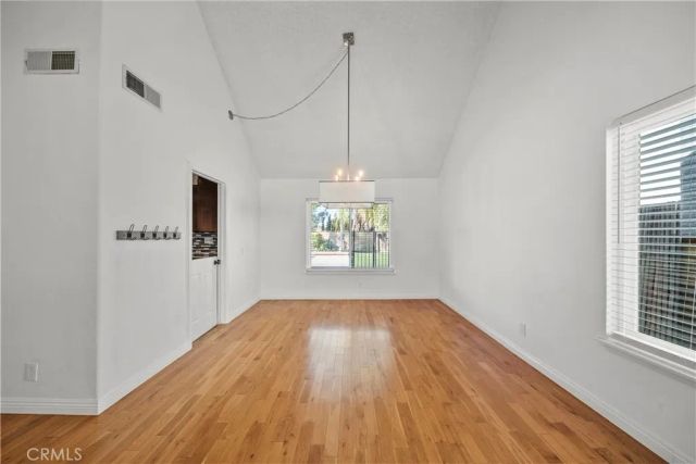 20456 Calhaven, Saugus, CA 91390