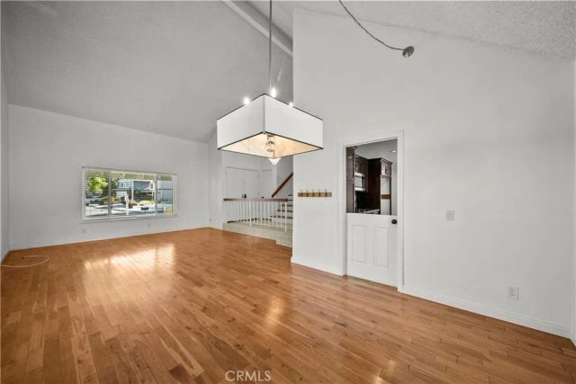 20456 Calhaven, Saugus, CA 91390