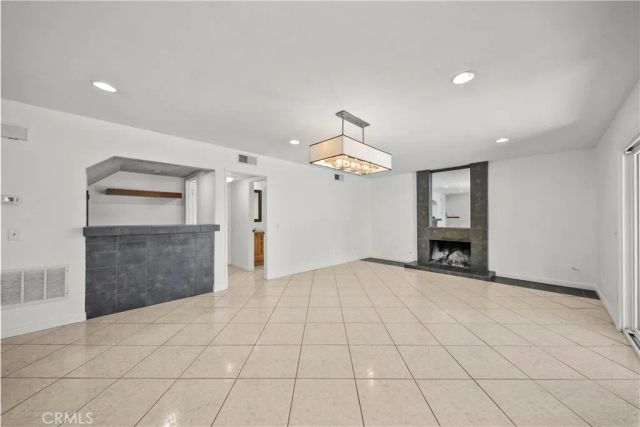 20456 Calhaven, Saugus, CA 91390