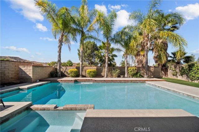 20456 Calhaven, Saugus, CA 91390