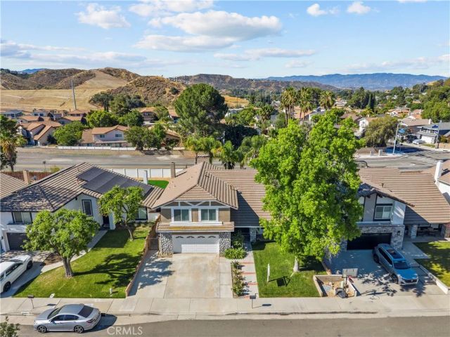 20456 Calhaven, Saugus, CA 91390