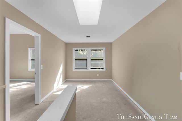 1034 Arlington Avenue, Grand Haven, MI 49417